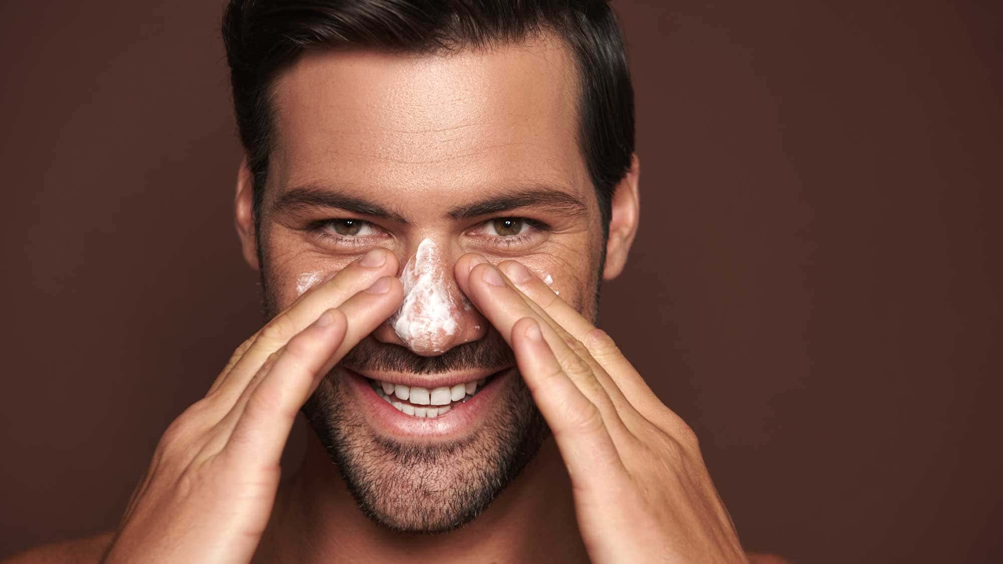 Mitesser-entfernen-Das-hilft-wirklich-gegen-Mitesser-bei-M-nnern