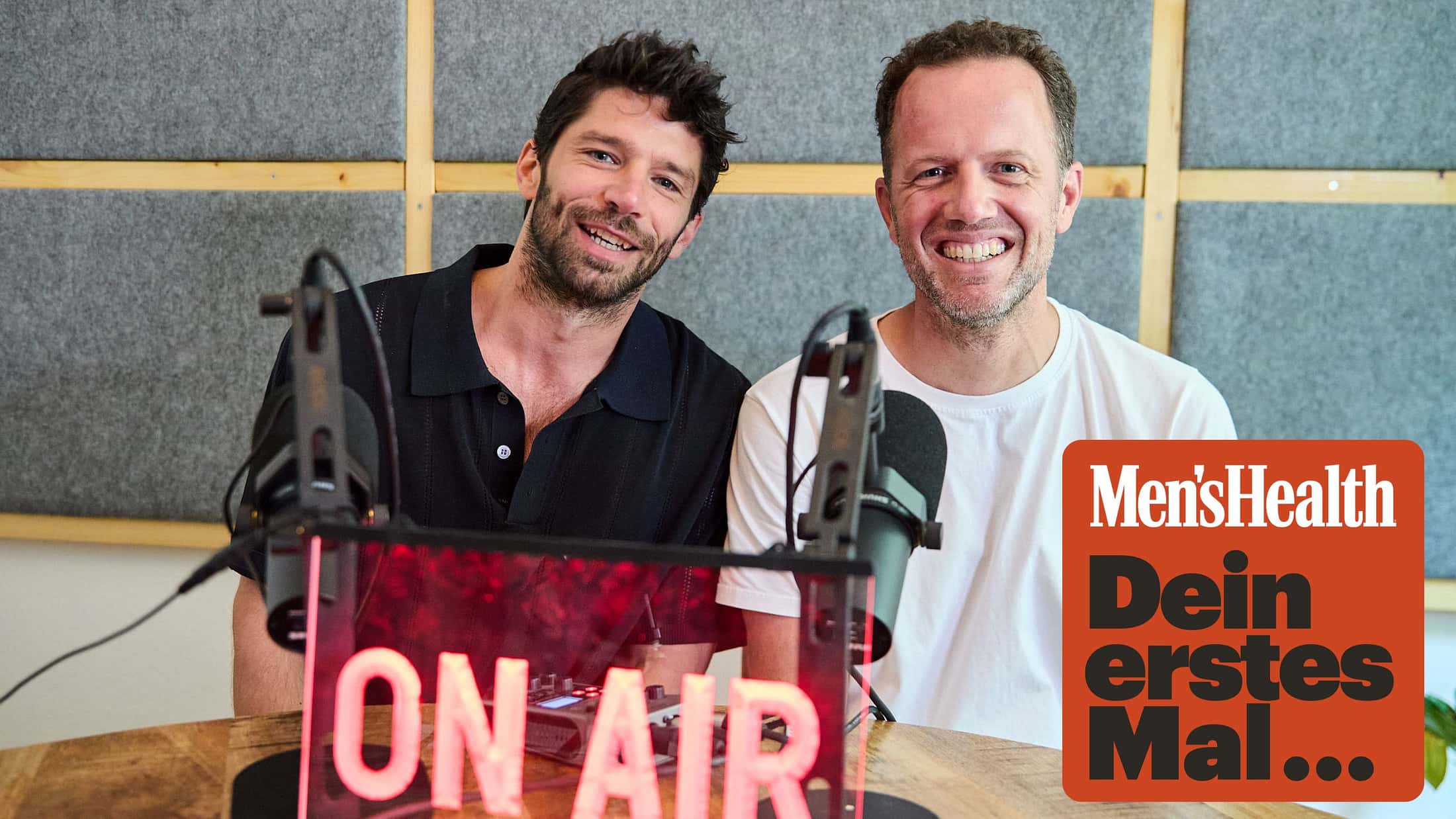 -Dein-erstes-Mal-Podcast-ber-pr-gende-M-nnererlebnisse-Dein-erstes-Mal-M-nner-erz-hlen-ihre-krassesten-Premieren-
