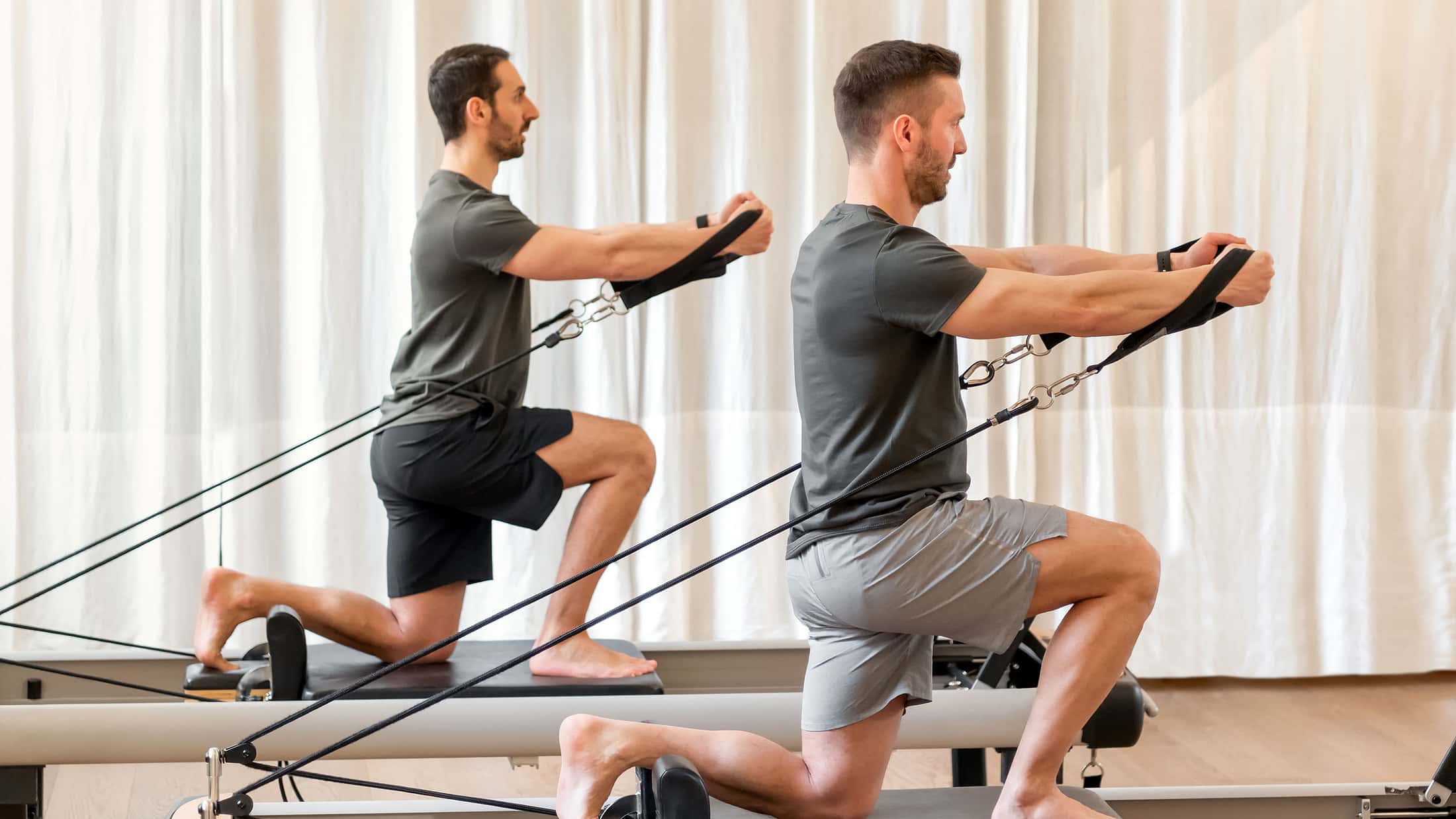 Effektives-Ganzk-rpertraining-Stark-beweglich-schmerzfrei-warum-M-nner-auf-Pilates-setzen-sollten