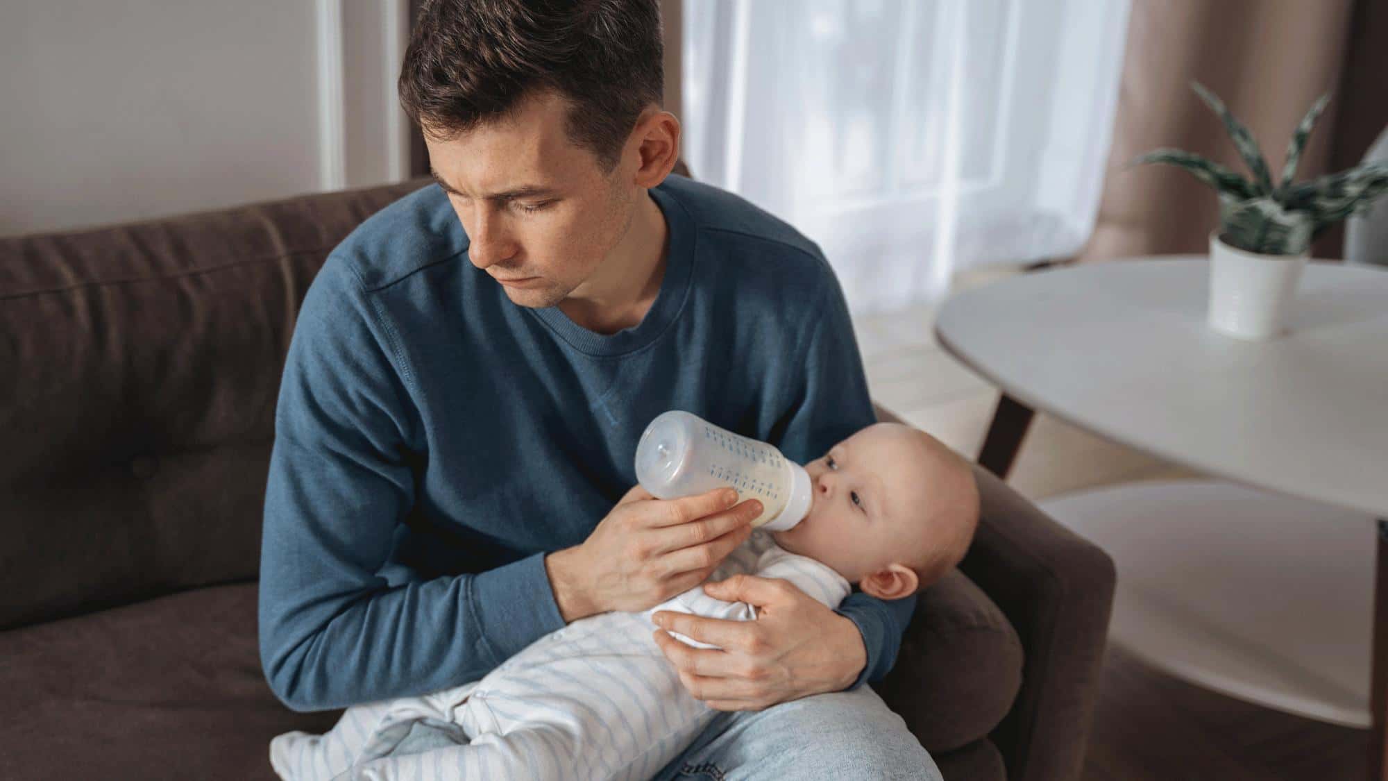 Regretting-Motherhood-und-die-Folgen-Regretting-Fatherhood-Bereuen-auch-V-ter-ihre-Elternschaft-