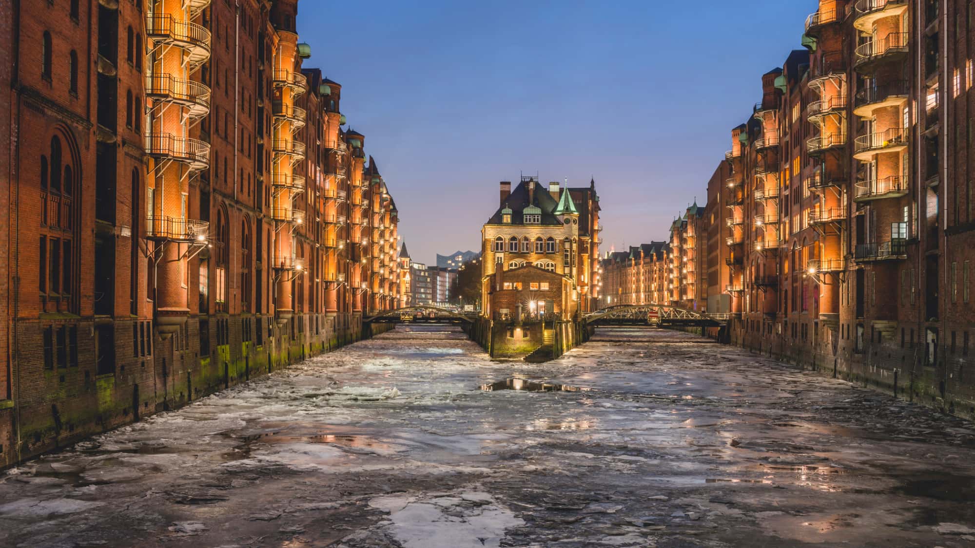 Eisbaden-im-Norden-Eisbaden-in-Hamburg-Orte-zum-eiskalten-Abtauchen