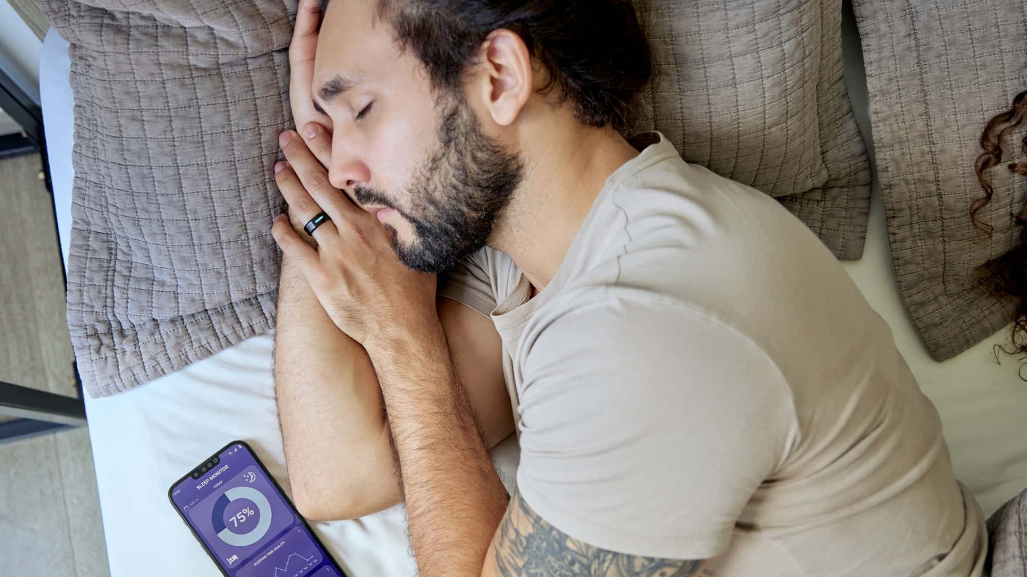 Die-Wahrheit-ber-Sleep-Scores-Diese-3-L-gen-bers-Schlaftracking-kosten-dich-Performance