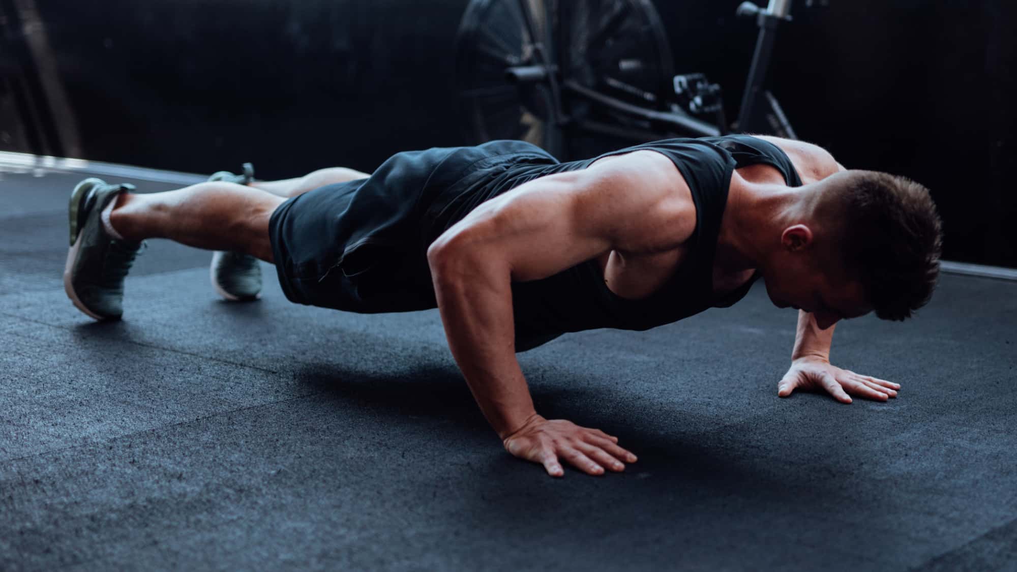 -bungen-von-A-Z-Push-ups-richtig-machen-Deine-Basis-f-r-Kraft-und-definierte-Arme