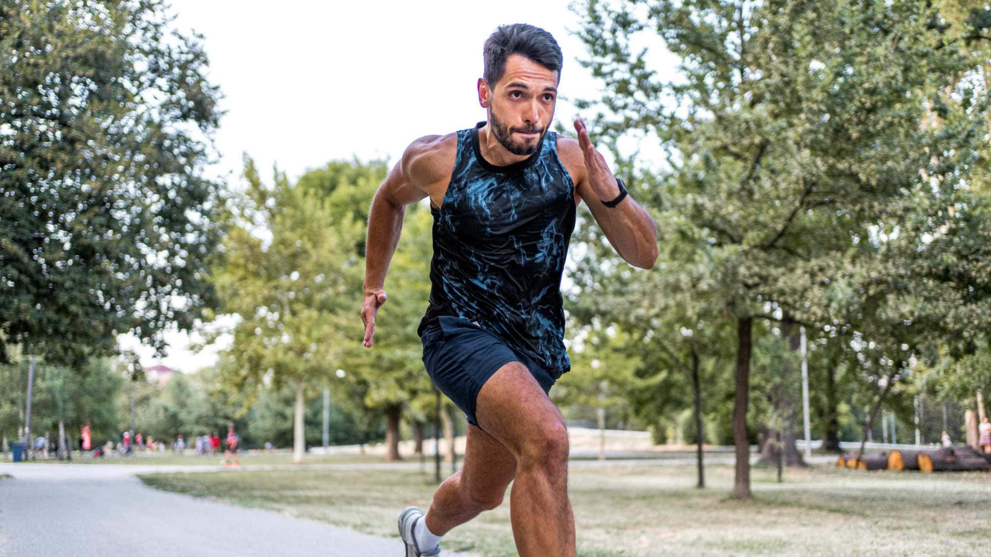 Beschleunigung-statt-Dauerlauf-Sprint-Camp-Warum-kurze-Sprints-dein-Training-beschleunigen