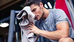Fitnesstraining stärkt das Immunsystem, deshalb sollte man es trotz Coronavirus-Gefahr nicht ausfallen lassen