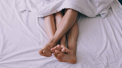 Schrunden: So wirst du Risse in den Fersen los