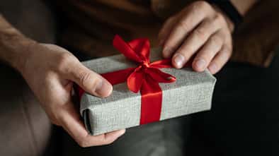 The,Concept,Of,"happy,Father's,Day",Box,With,A,Gift