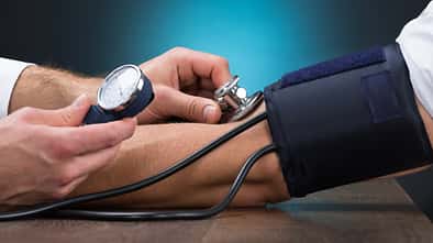 Auch junge Männer sollten die Vorsorgeuntersuchung Check-Up 35 wahrnehmen