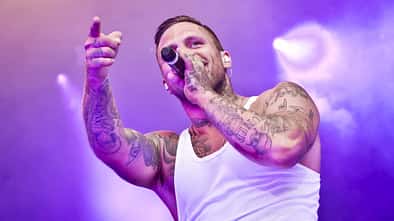 Auf der Bühne liefert Rapper Kontra K ab – immer. Das liegt auch daran, dass der Ausnahmekünstler top trainiert und motiviert ist