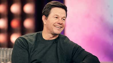 Mark Wahlberg lächelt in die Kamera