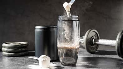 Protein und Creatin – die Power-Pulver für Sportler unter der Lupe

