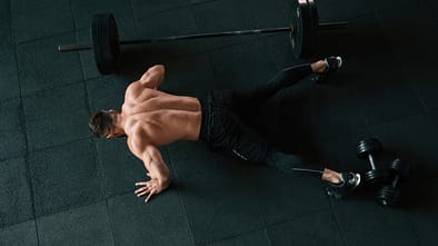 Die besten Bodyweight-Übungen für eine starke Rückseite