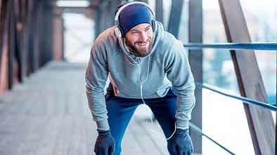 Wintersaison: So hältst du dein Immunsystem mit Bewegung und Ernährung fit