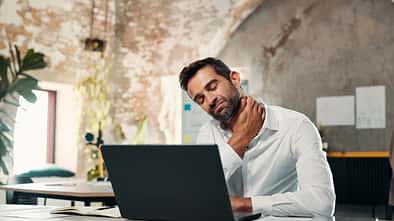 Neck Training: Warum Kampfsportler und Desk-Athleten darauf schwören