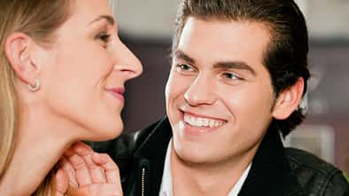 Feuchte Aussprache beim ersten Date? Besser nicht!