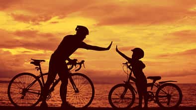 Kinder in die Welt setzen und fit bleiben? Nehmen Sie die Kleinen mit zum Training!