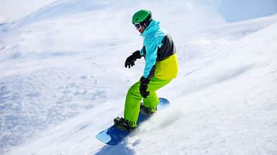 Mit der richtigen Technik kommen Sie die steilste Piste hinab Mit der richtigen Technik kommen Sie die steilste Piste hinab