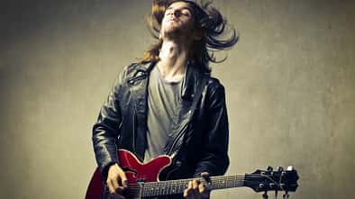 Kräftigen Sie Nacken und Rücken, dann kommt es nicht mehr Nackenschmerzen nach dem Headbanging