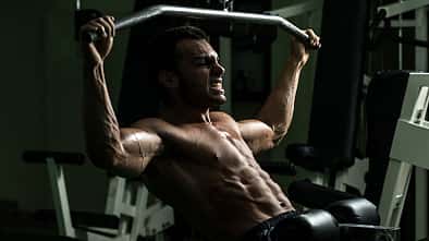 3 Fehler, die fast jeder beim Krafttraining macht