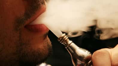 Beim Shisharauchen entsteht viel Wasserdampf