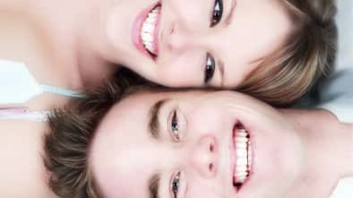 Wer seine Zähne pflegt, lacht schöner