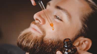 So machst du Bartöl selber