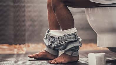 Wen eine Magen-Darm-Grippe erwischt, der verbringt im Urlaub mehr Zeit auf der Toilette als am Strand