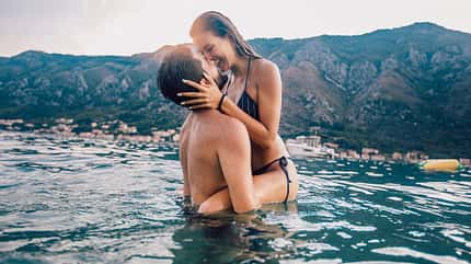 Sex bei Hitze – mit diesen Tipps bleibst du selbst bei Temperaturen jenseits der 30 Grad cool Sex bei Hitze – mit diesen Tipps bleibst du selbst bei Temperaturen jenseits der 30 Grad cool
