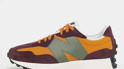 Sneaker im Sale / Sommer 2022/ New Balance 327 Sneaker im Sale / Sommer 2022/ New Balance 327