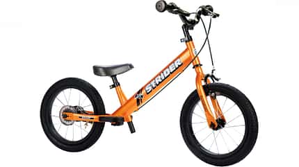 Verwandelt sich im Handumdrehen vom Laufrad zum Fahrrad Verwandelt sich im Handumdrehen vom Laufrad zum Fahrrad