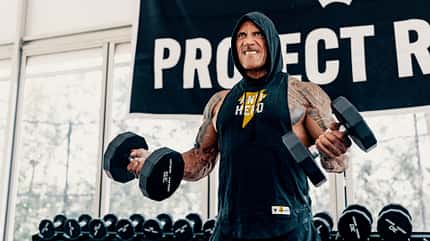 Dwayne Johnson beim Trainieren Dwayne Johnson beim Trainieren