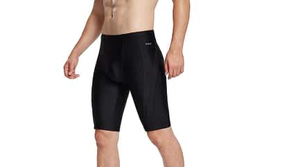 Sportliche Badehose für das Schwimmtraining Sportliche Badehose für das Schwimmtraining