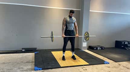 Fitness Coach Pere Jacobs ist auf das Langhantel-Training spezialisiert Fitness Coach Pere Jacobs ist auf das Langhantel-Training spezialisiert