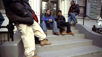 Baggy Jeans-Style 90s / New York Daily News Archive / Getty Images Baggy Jeans-Style 90s / New York Daily News Archive / Getty Images