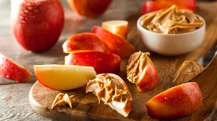 Erdnussbutter mit Obst Erdnussbutter mit Obst