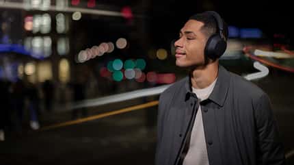 Der Sony WH-1000XM5 bietet aktives Noise Cancelling auf höchstem Niveau Der Sony WH-1000XM5 bietet aktives Noise Cancelling auf höchstem Niveau