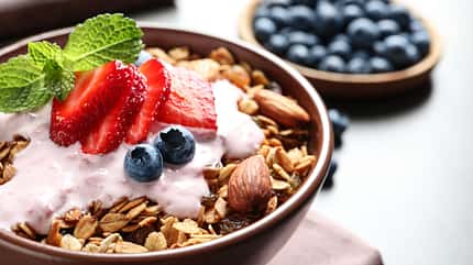 yogurt,lunch,nut,protein,blueberry,natural,almond,milk,cream,dry Delicious,Yogurt,With,Granola,And,Berries,Served,On,Grey,Table,
