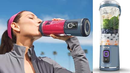 Der kabellose Ninja Blast Mixer eignet sich perfekt für unterwegs. Der kabellose Ninja Blast Mixer eignet sich perfekt für unterwegs.