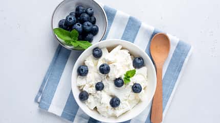curd,cheese,dieting,white,protein,cottage,spoon,farm,soft,bluebe Cottage,Cheese,,Quark,Or,Curd,In,Bowl,Served,With,Blueberries