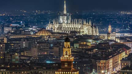 Blick auf Mailand bei Nacht Blick auf Mailand bei Nacht