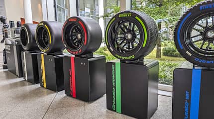 Pirellireifen in Pirelli-Zentrale Mailand Pirellireifen in Pirelli-Zentrale Mailand
