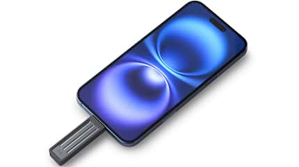 Die Seagate Ultra Compact SSD bietet bis zu 2 TB Speicherplatz und hat die Maße eines kompakten USB-Sticks Die Seagate Ultra Compact SSD bietet bis zu 2 TB Speicherplatz und hat die Maße eines kompakten USB-Sticks