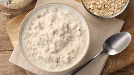 Porridge in einer Schale Porridge in einer Schale