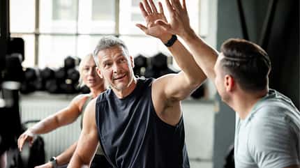 So solltest du dein Training mit 20, 40 und 60 anpassen, um langfristig fit zu bleiben So solltest du dein Training mit 20, 40 und 60 anpassen, um langfristig fit zu bleiben