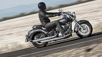 Cruiser und Chopper 2015 / 2016: Kawasaki Vulcan 900 Classic Cruiser und Chopper 2015 / 2016: Kawasaki Vulcan 900 Classic
