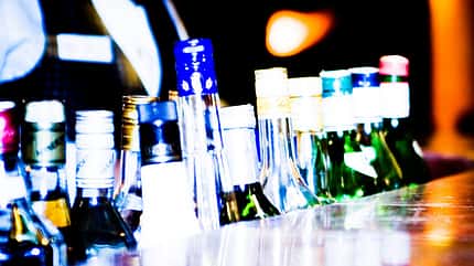 Alkohol schwächt den Willen Alkohol schwächt den Willen