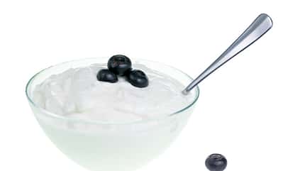 Zu einer gesunden Ernährung gehört der Jogurt dazu Zu einer gesunden Ernährung gehört der Jogurt dazu