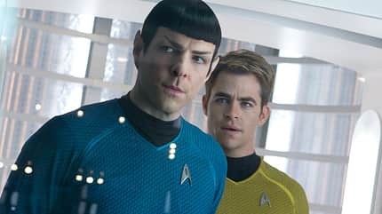 Kirk und Spock prügeln und scherzen sich im neusten „Star Trek“-Film durch ein rasantes und sehr unterhaltsames Action-Abenteuer Kirk und Spock prügeln und scherzen sich im neusten „Star Trek“-Film durch ein rasantes und sehr unterhaltsames Action-Abenteuer