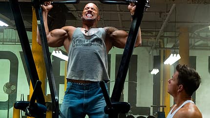 Dwayne Johnson und Mark Wahlberg haben sich für ihren neuen Actionfilm in Topform trainiert Dwayne Johnson und Mark Wahlberg haben sich für ihren neuen Actionfilm in Topform trainiert