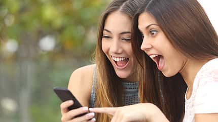 Jeder 4. teilt Sexting-Nachrichten Jeder 4. teilt Sexting-Nachrichten